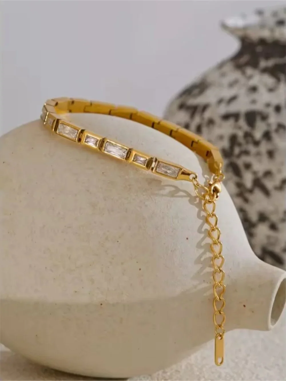 Shiny Cubic Zirconia Chain Premium Bracelet Bangle